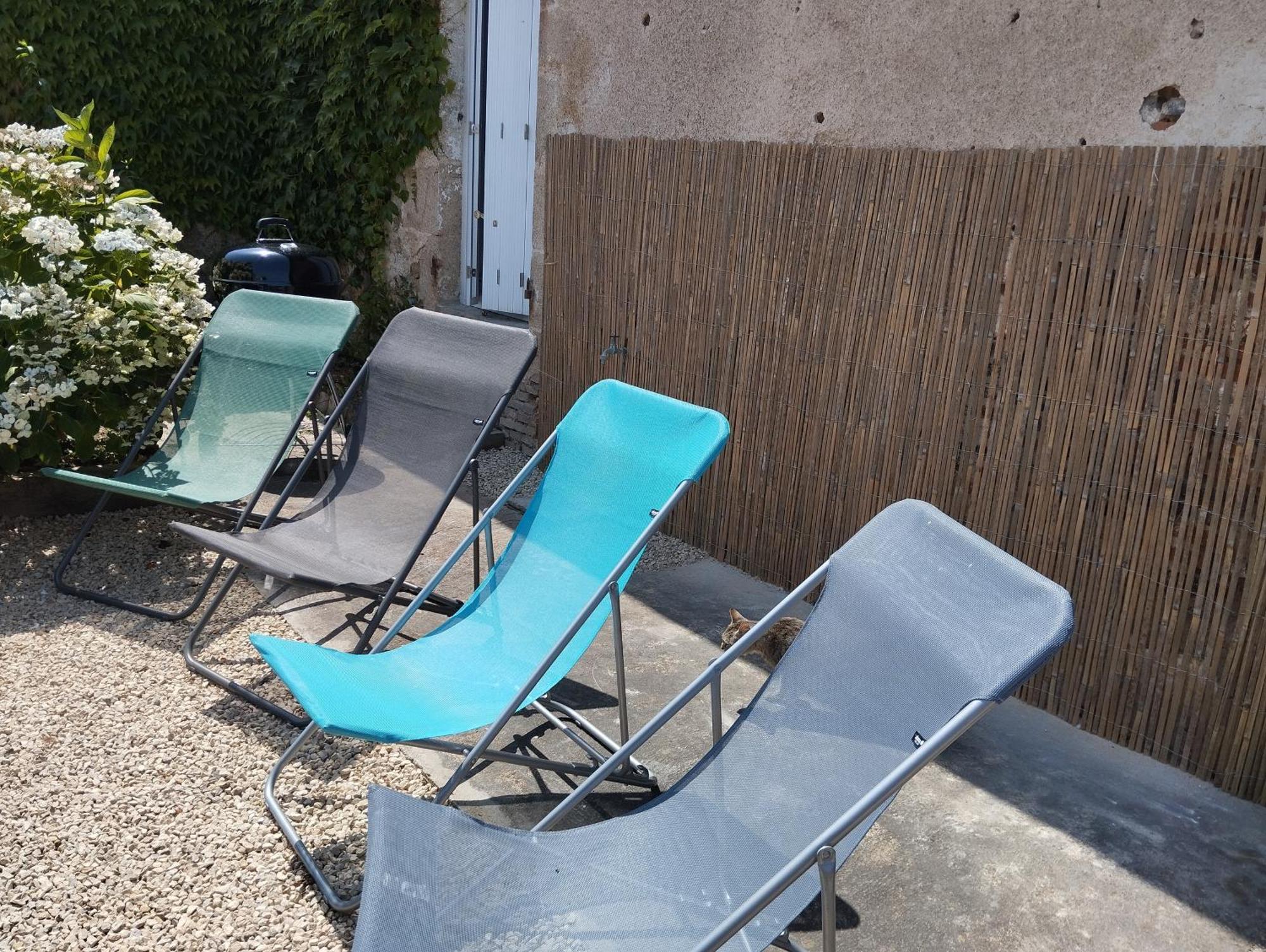 Maison Au Calme Avec Vue Etang Clesse  Exterior photo